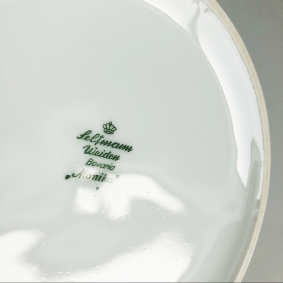 Vintage MCM White Teapot - Picture 6 of 6